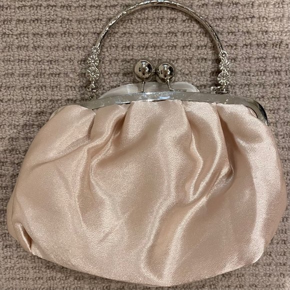 Gold Rose Purse - Picture 2 of 3